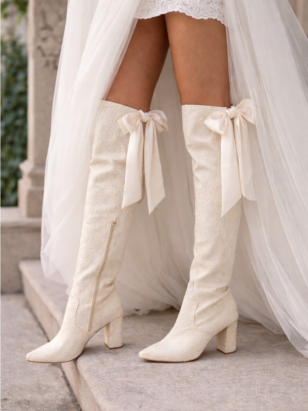 Antonio Melani x Nicola Bathie knee High Lace Wedding Boots
Size 7.5